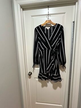 B.O.G. Band of Gypsies Black and White Striped Wrap Dress - Women size M.